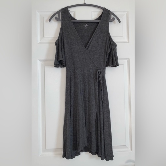 Flowy Gray Dress - Picture 1 of 6